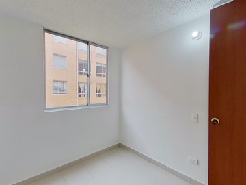 VENTA APARTAMENTO  -MADRID CUNDINAMARCA-BAJO PRECIO-OPORTUNIDAD REMODELADO