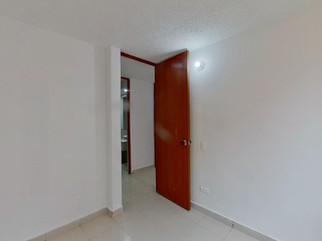 VENTA APARTAMENTO  -MADRID CUNDINAMARCA-BAJO PRECIO-OPORTUNIDAD REMODELADO