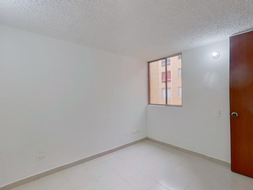 VENTA APARTAMENTO  -MADRID CUNDINAMARCA-BAJO PRECIO-OPORTUNIDAD REMODELADO