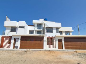 REMATE DE CASA DE ESTRENO EN PIMENTEL EN EL TERCER MALECÓN