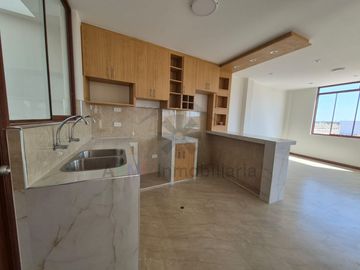 REMATE DE CASA DE ESTRENO EN PIMENTEL EN EL TERCER MALECÓN
