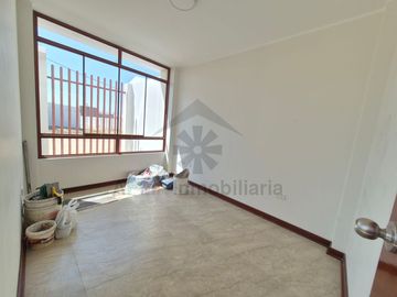 REMATE DE CASA DE ESTRENO EN PIMENTEL EN EL TERCER MALECÓN