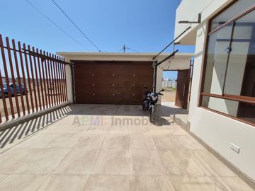 REMATE DE CASA DE ESTRENO EN PIMENTEL EN EL TERCER MALECÓN