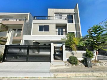 SPACIOUS MODERN SINGLE ATTACHED HOUSE AND LOT IN THE ORCHARD GREEN MEADOSW