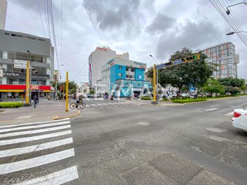 Terreno Comercial en Lince: Inversión Estratégica en Zona de Alto Tránsito