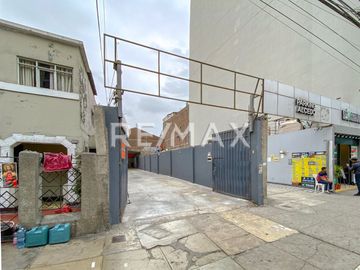 Terreno Comercial en Lince: Inversión Estratégica en Zona de Alto Tránsito