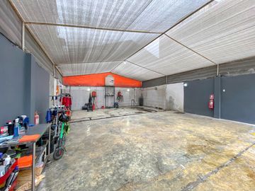 Terreno Comercial en Lince: Inversión Estratégica en Zona de Alto Tránsito