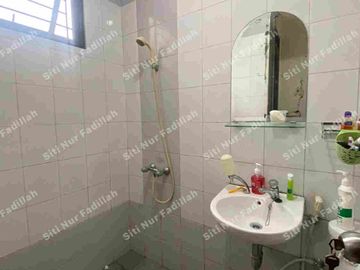 Rumah 2 Lantai dengan Fasilitas Lengkap di Cluster Serenade Lake, Gading Serpong