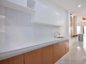 For Sale Brand new Modern Design Two (2) Storey Townhouse and Lot in Gatchalian Village Las Piñas
