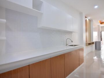 For Sale Brand new Modern Design Two (2) Storey Townhouse and Lot in Gatchalian Village Las Piñas
