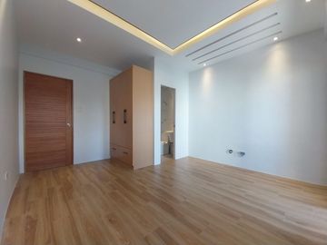 For Sale Brand new Modern Design Two (2) Storey Triplex House and Lot in Gatchalian Village Las Piñas