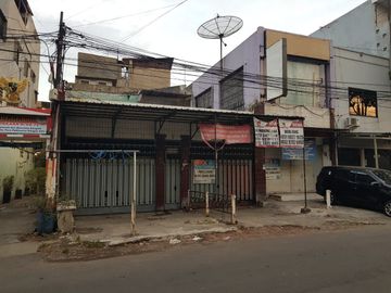 Dijual Rumah Pusat Kota Surabaya Lokasi Strategis