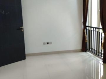 Rumah Dharmahusada Utara Luas SHM Bonus Rumah dkt Manyar Kertajaya Surabaya Timur