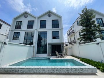 English colonate style & luxury European architecture, Pool villa ,3-storey house , back side is Mae Kha canal
