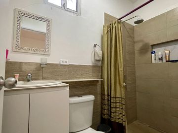 Dos Mangas, casa de estreno en amplio terreno de 1000 m2 (10763,9 sq ft) y 90m2 (968.75 sq ft) de construcción.
