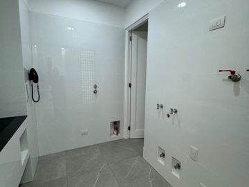 LINDO DEPARTAMENTO DE ESTRENO FRENTE A PARQUE ZONA DASSO SAN ISIDRO