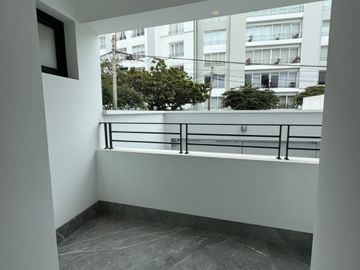 LINDO DEPARTAMENTO DE ESTRENO FRENTE A PARQUE ZONA DASSO SAN ISIDRO