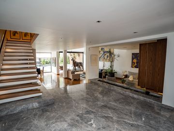 VENDO SUPER CASA DE LUJO EN ZONA MAS EXCLUSIVA DE SAN ISIDRO