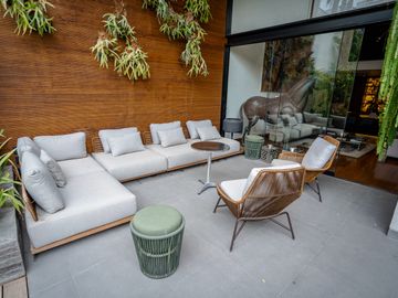 VENDO SUPER CASA DE LUJO EN ZONA MAS EXCLUSIVA DE SAN ISIDRO