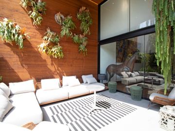 VENDO SUPER CASA DE LUJO EN ZONA MAS EXCLUSIVA DE SAN ISIDRO