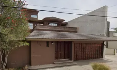 REMATE BANCARIO Calle Montes Apalaches 225, Lomas De San Luis Sur, San Luis Potosí
