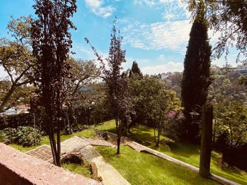 Hermosa casa en Cerrada de la Loma, La Herradura