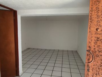 Se vende casa sola de 4 recámaras al norte de Cuernavaca, Morelos. Muy cerca de la UNILA y la autopista