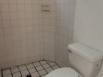 Se vende casa sola de 4 recámaras al norte de Cuernavaca, Morelos. Muy cerca de la UNILA y la autopista