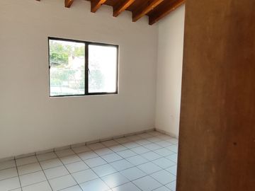 Se vende casa sola de 4 recámaras al norte de Cuernavaca, Morelos. Muy cerca de la UNILA y la autopista