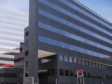 ALQUILER MODERNAS OFICINAS EN CENTRO FIUNANCIERO SAN ISIDRO