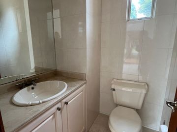 Espectacular casa para venta en Guaymaral