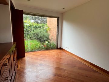 Espectacular casa para venta en Guaymaral