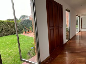 Espectacular casa para venta en Guaymaral