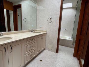 Espectacular casa para venta en Guaymaral