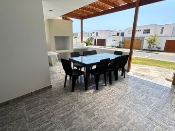 EXCELENTE CASA EN CONDOMINIO PLAYA BOCA LEON, KM. 79.5 AL LADO DEL CLUB REGATAS DE SAN ANTONIO