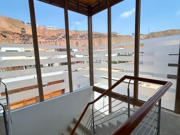 EXCELENTE CASA EN CONDOMINIO PLAYA BOCA LEON, KM. 79.5 AL LADO DEL CLUB REGATAS DE SAN ANTONIO