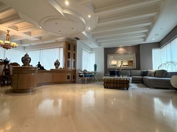 VENTA HERMOSO APARTAMENTO DE 350 METROS EN EL GOLF