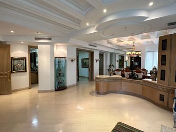 VENTA HERMOSO APARTAMENTO DE 350 METROS EN EL GOLF