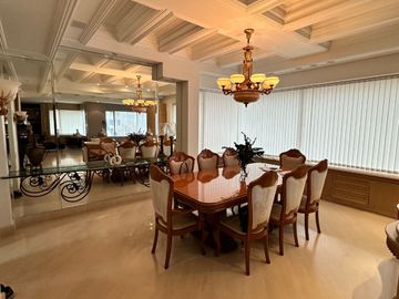 VENTA HERMOSO APARTAMENTO DE 350 METROS EN EL GOLF