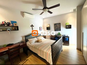 Casa en Venta en Torre Nación, Fundadores, Valle Oriente.