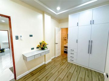 4 Bedroom Semi Furnished House and Lot for Sale in BF Resort, Las Piñas