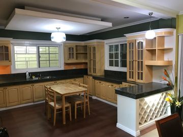 DREAM HOUSE FOR SALE NEAR ESTANCIA MALL PASIG!