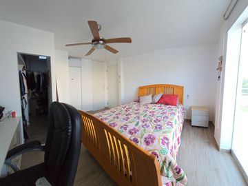 Se Vende Moderna Casa En La Residencial La Angostura
