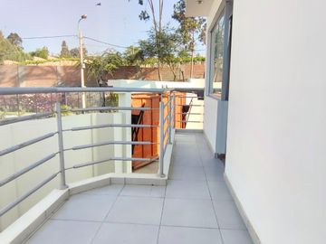 Se Vende Moderna Casa En La Residencial La Angostura