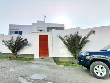 Se Vende Moderna Casa En La Residencial La Angostura