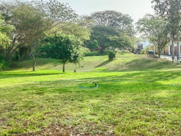 Se Vende Moderna Casa En La Residencial La Angostura