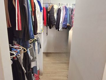 Se Vende Moderna Casa En La Residencial La Angostura