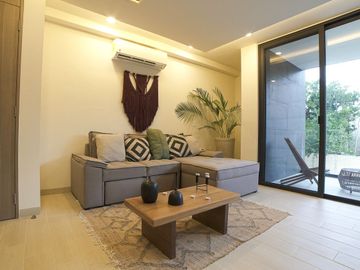 Penthouse de 2 Recámaras 3Baños en Aldea Zamá. Financiamiento directo.