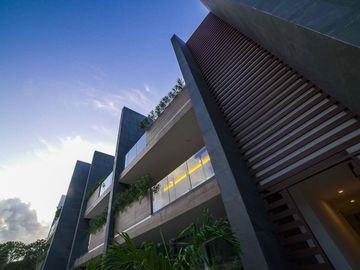 Penthouse de 2 Recámaras 3Baños en Aldea Zamá. Financiamiento directo.