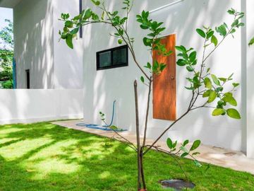Beautiful brand new house for sale modern style in Sanpeesuea area, Close to Pakhoi Market